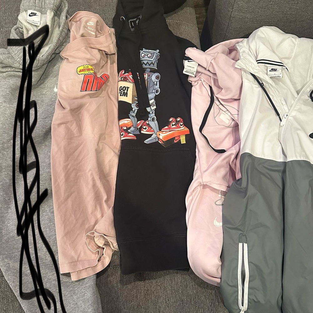 Nike mens L bundle